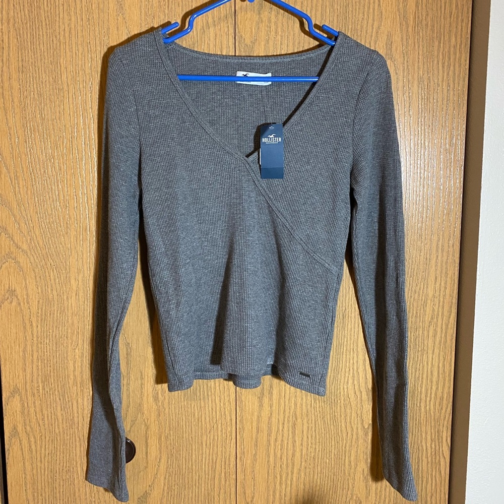 Hollister grey shirt